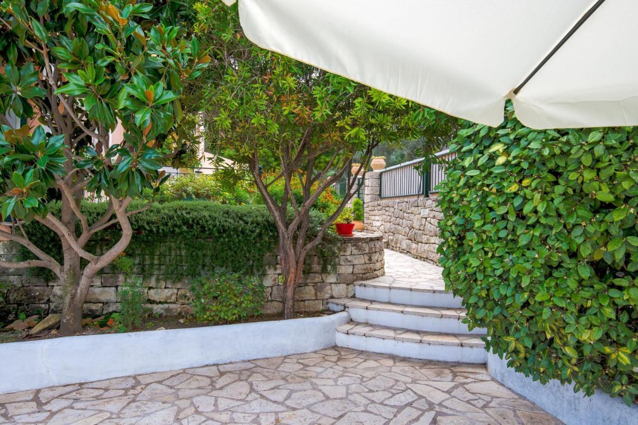 Villa Yiotta Kalodhikatika Ngoại thất bức ảnh